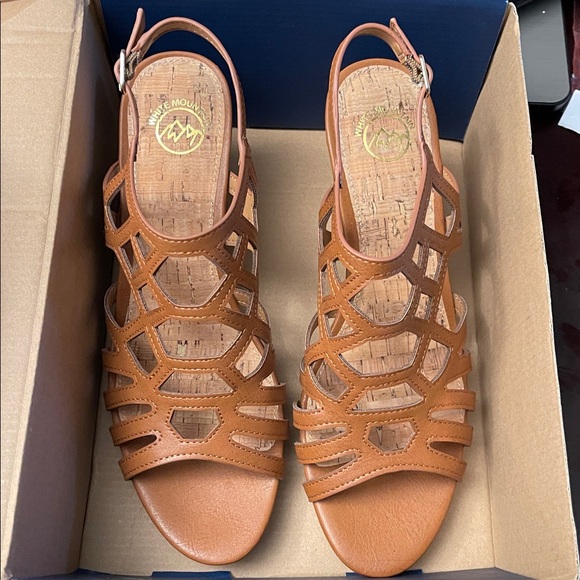 White Mountain Shoes - White Mountain Women’s Flaming Brown Wedge Sandals